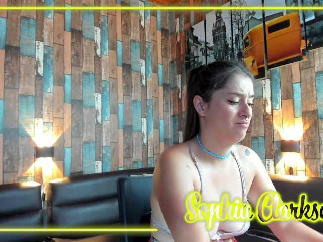 Live sex webcam photo for SophiaClarkso #274281076