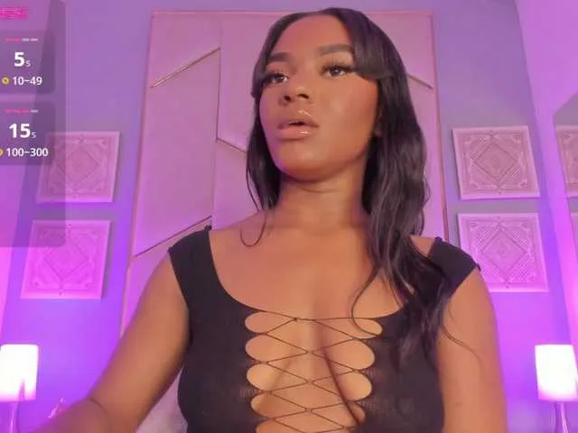 Live sex webcam photo for SophiaSmiiths #290319200
