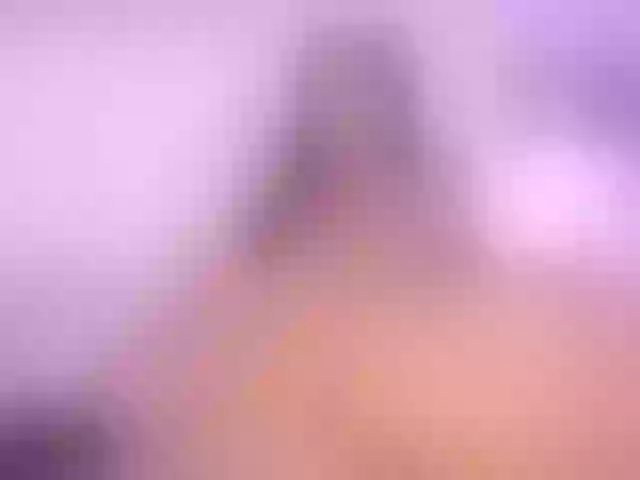 Live sex webcam photo for SophiaSmiiths #290564492