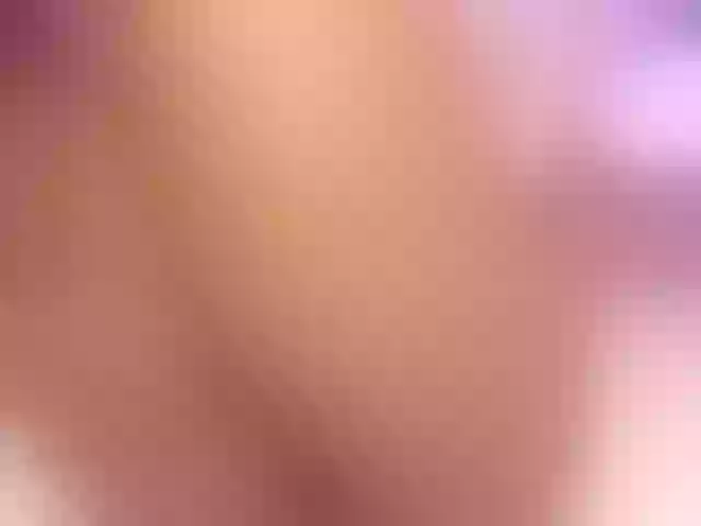 Live sex webcam photo for SophiaSmiiths #290974632