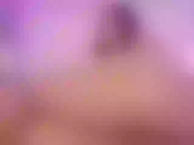 Live sex webcam photo for SophiaSmiiths #291032896