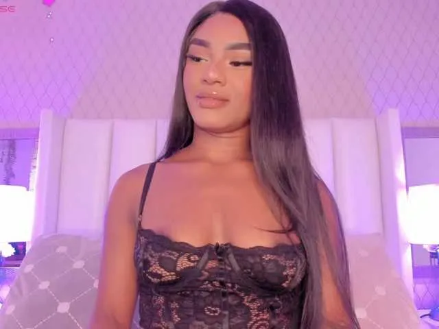 Live sex webcam photo for SophiaSmiiths #291711075