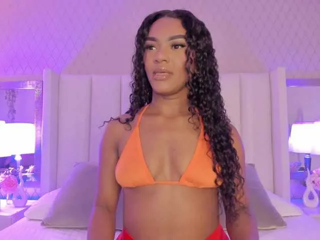 Live sex webcam photo for SophiaSmiiths #293892835