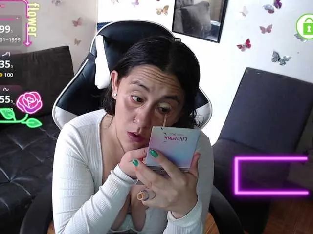 Live sex webcam photo for SophiaaVega #292154965