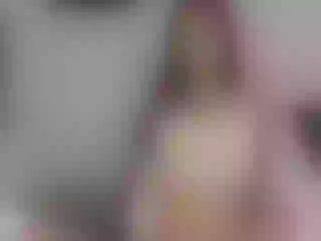 Live sex webcam photo for Sophie-01 #274710358
