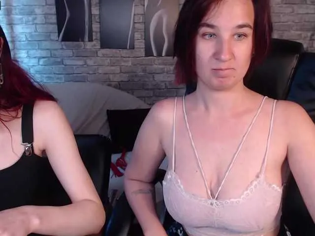 Live sex webcam photo for Sophie-Jamie #274156828