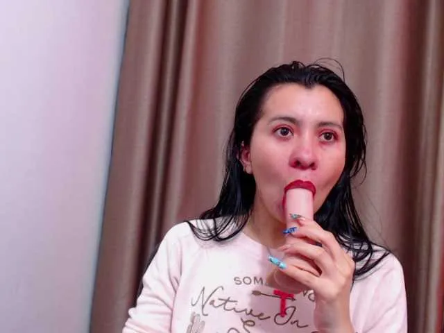 Live sex webcam photo for Sophie-Tomms #272460718