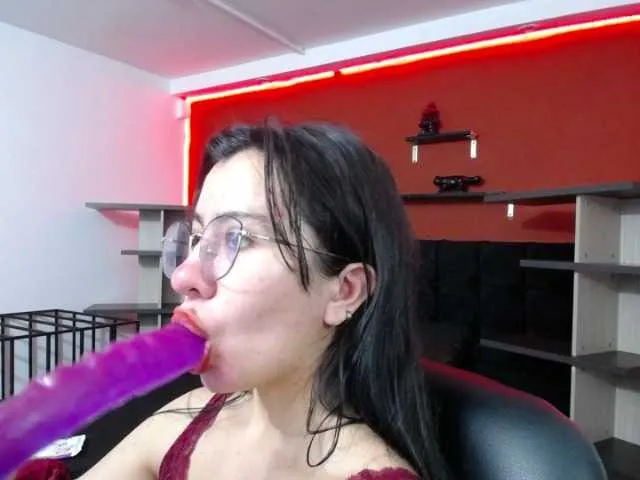 Live sex webcam photo for Sophie-Tomms #273269545