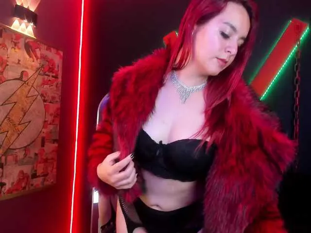 Live sex webcam photo for Sophie-storm #292411187