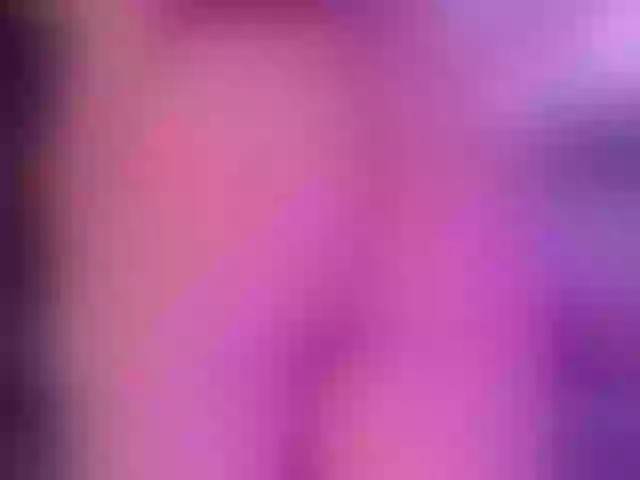 Live sex webcam photo for SophieBarnett #275565911