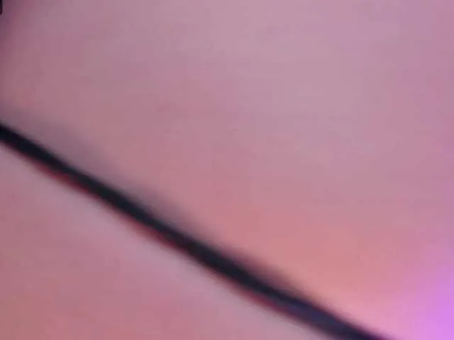 Live sex webcam photo for SophieBarnett #275696823