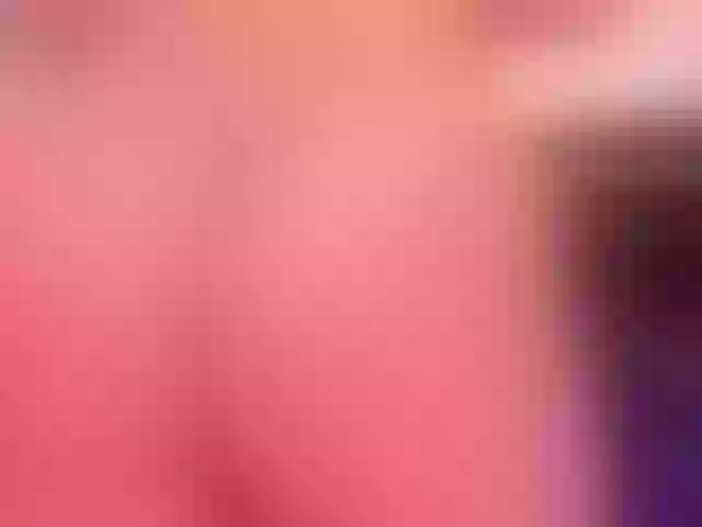 Live sex webcam photo for SophieBarnett #277669954