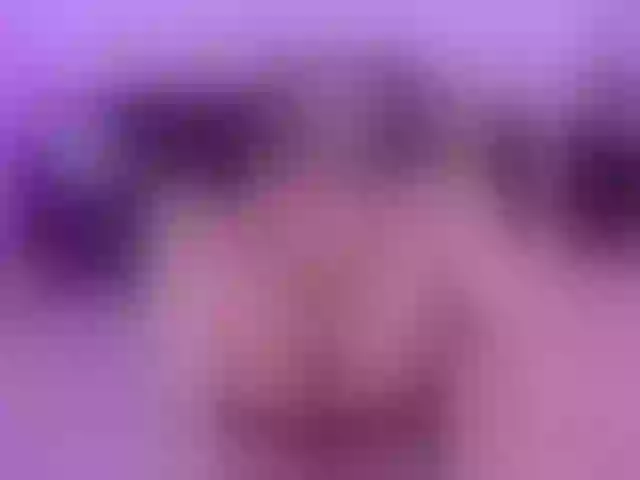 Live sex webcam photo for SophieBarnett #277702577