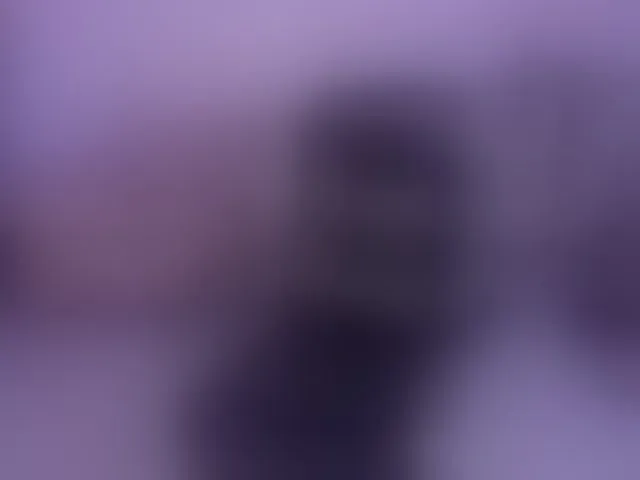 Live sex webcam photo for SophieBarnett #292312704