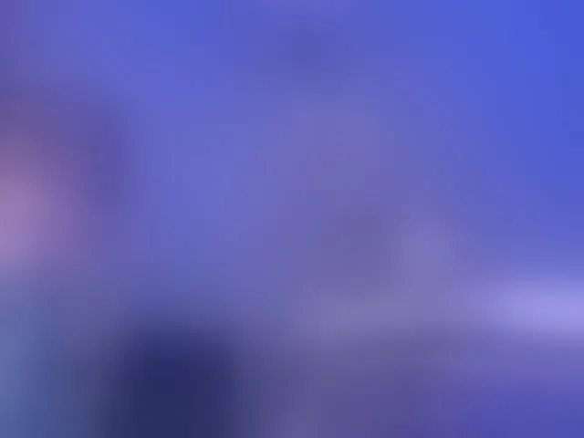 Live sex webcam photo for SophieBarnett #293300142