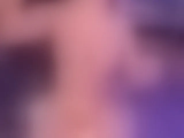 Live sex webcam photo for SophieBarnett #293657730