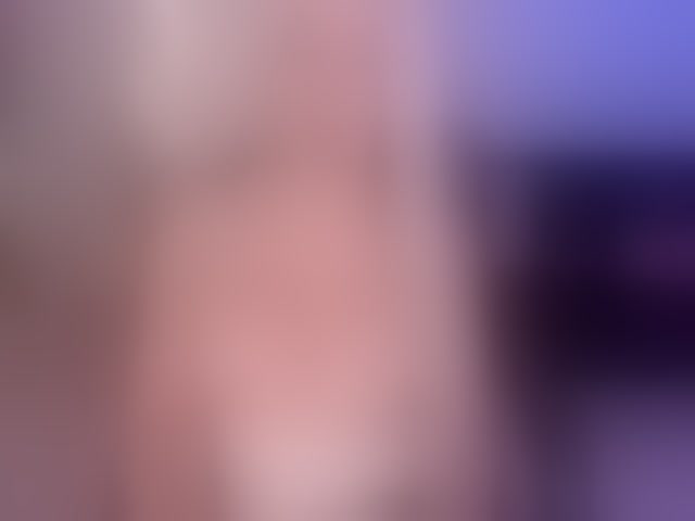 Live sex webcam photo for SophieBarnett #294155369
