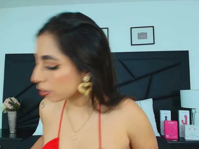 Live sex webcam photo for SophieCarther #290888230