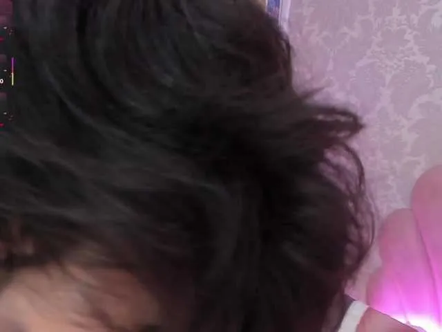 Live sex webcam photo for SophieCollins #293769937