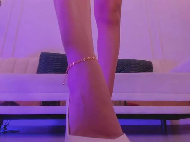Live sex webcam photo for SophieHouston #291646864