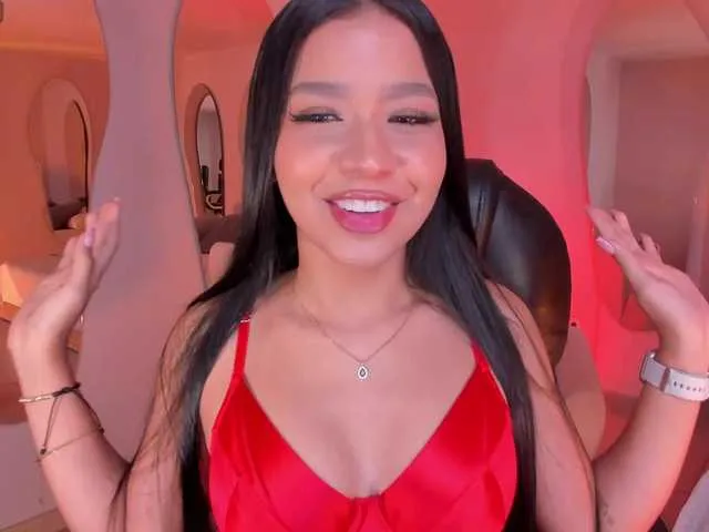 Live sex webcam photo for SophieHouston #293579893