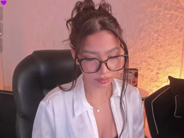 Live sex webcam photo for SophieHouston #293913768