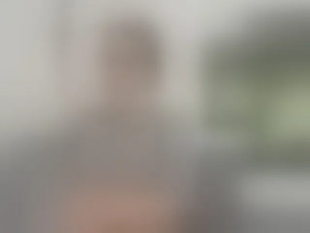 Live sex webcam photo for SophieMary #293362518