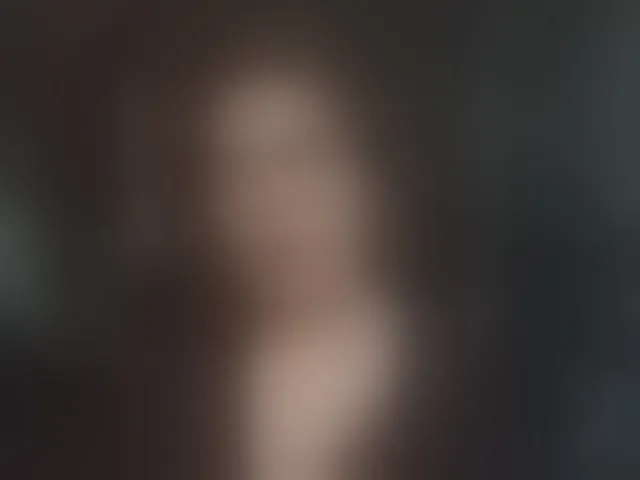 Live sex webcam photo for SophieMary #293557941