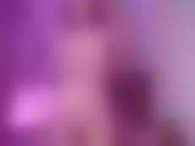 Live sex webcam photo for SophieMay #276421668