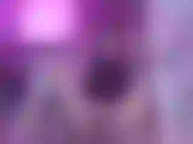 Live sex webcam photo for SophieMay #276541321