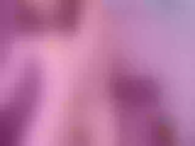 Live sex webcam photo for SophieMay #276704573