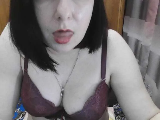 Live sex webcam photo for SophieNightAh #292056930