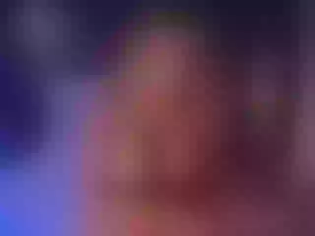 Live sex webcam photo for SophiePalmer #275597926