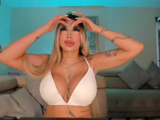 Live sex webcam photo for SophiePalmer #292027217