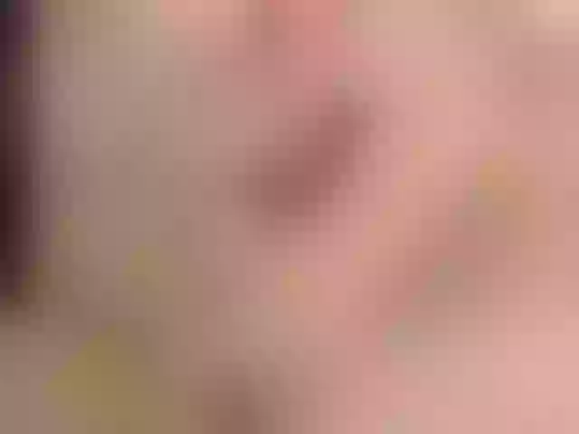Live sex webcam photo for SophieSaenz #271804928