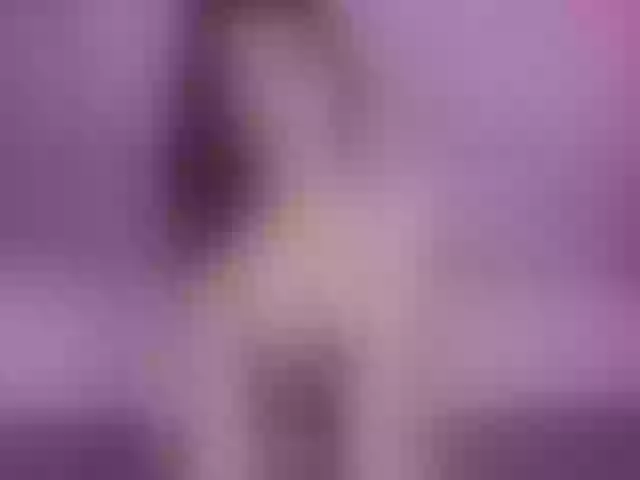 Live sex webcam photo for SophieeJacobs #291047773