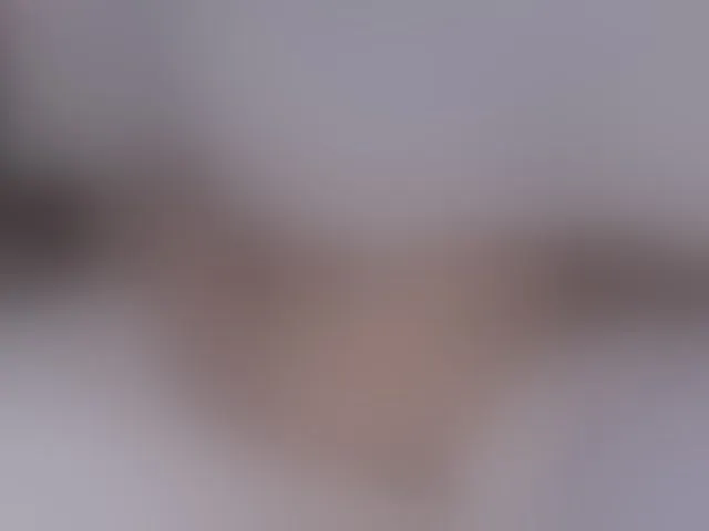 Live sex webcam photo for SophieeRain #290996095