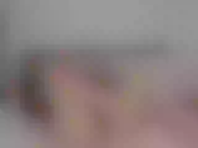 Live sex webcam photo for SophieeRain #291285505