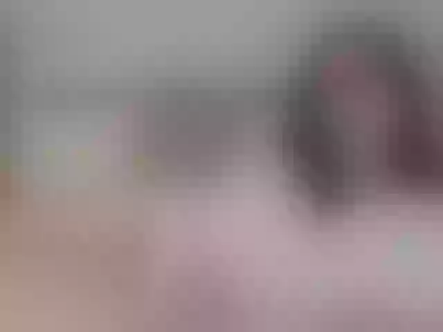 Live sex webcam photo for SophieeRain #291339082