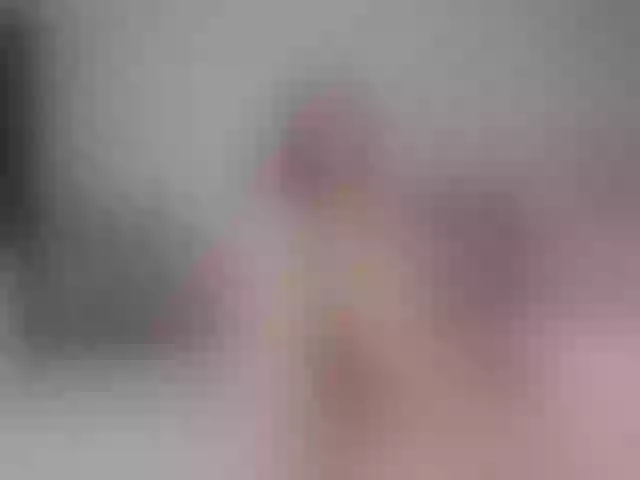 Live sex webcam photo for SophieeRain #291658708