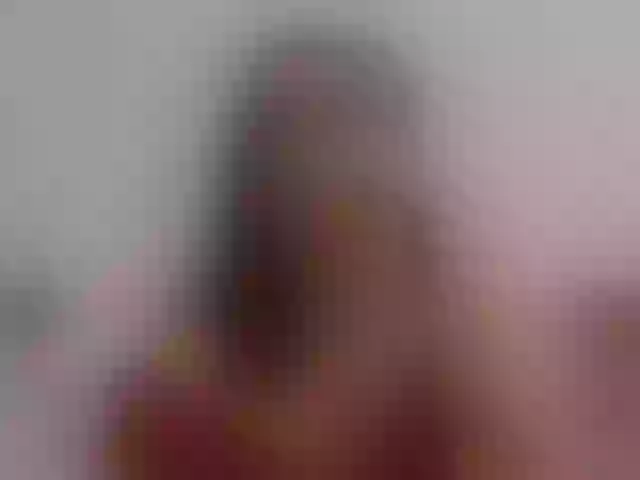 Live sex webcam photo for SophieeRain #291741521