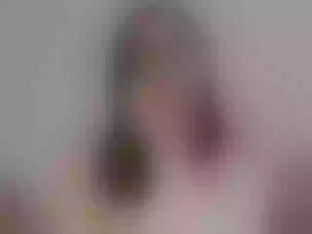 Live sex webcam photo for SophieeRain #291857991