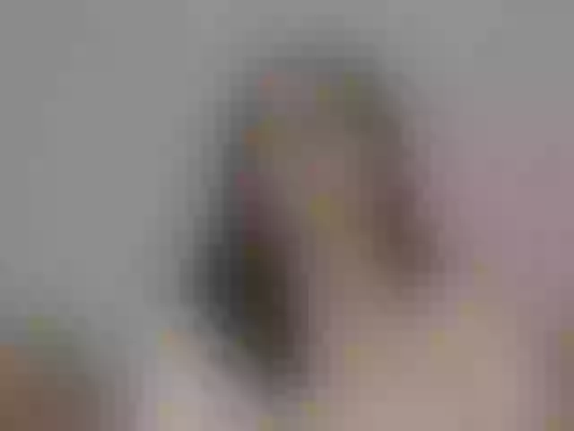 Live sex webcam photo for SophieeRain #291909072