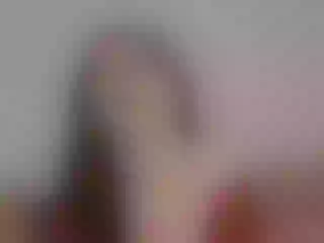 Live sex webcam photo for SophieeRain #292037633