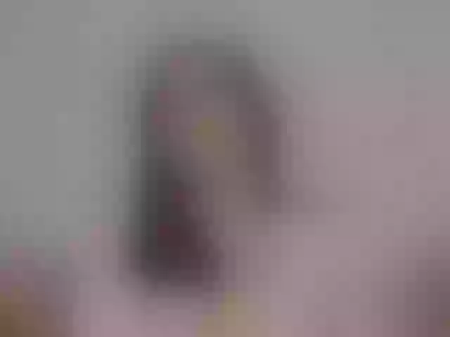 Live sex webcam photo for SophieeRain #292090476