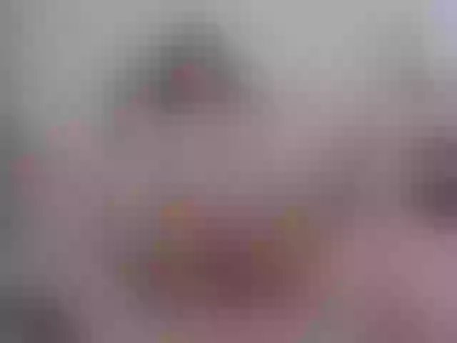 Live sex webcam photo for SophieeRain #292289585