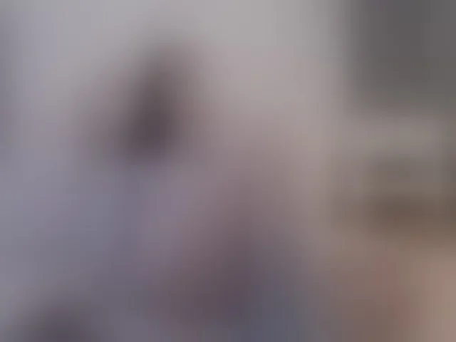 Live sex webcam photo for SophieeRain #292336320