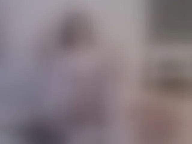 Live sex webcam photo for SophieeRain #292342490