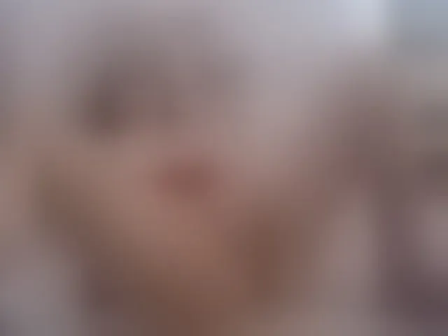Live sex webcam photo for SophieeRain #292354876