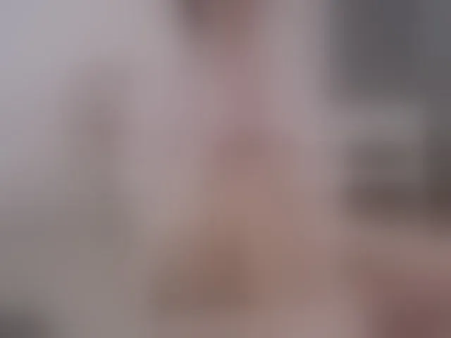 Live sex webcam photo for SophieeRain #292708812